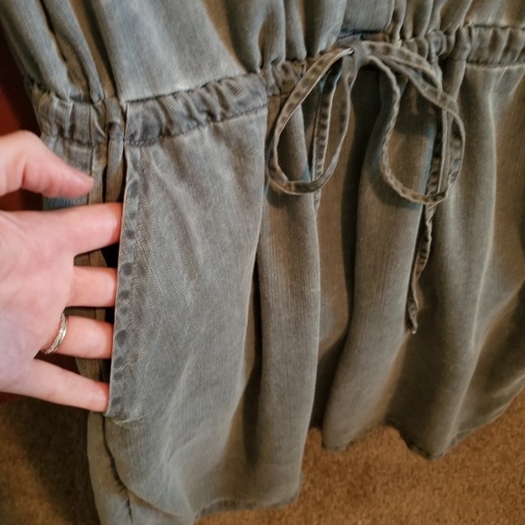 Gray old navy chambray utility dress - Picture 2 of 7